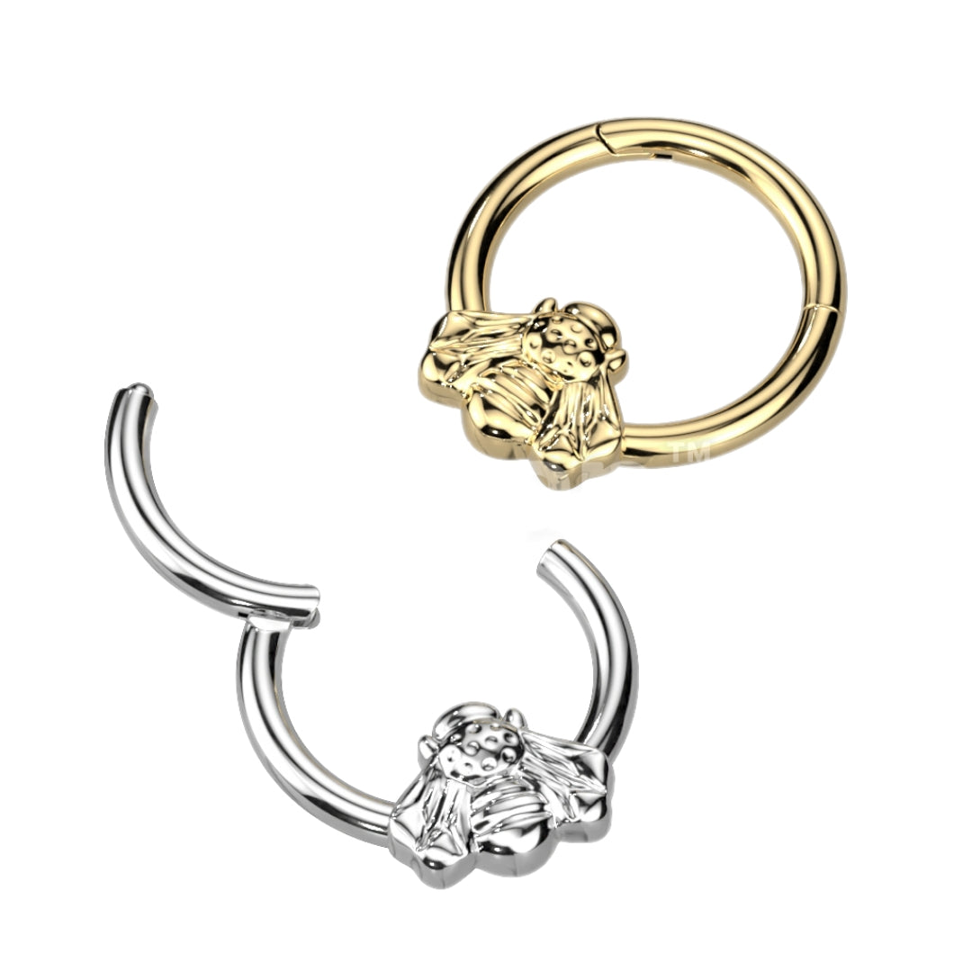 Forward Facing Bee Hinged Segment Ring.